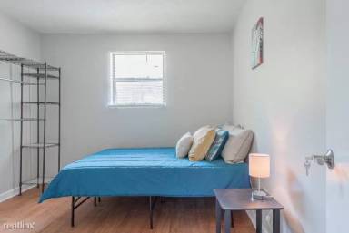Main picture of 2528 Kelly Lake Dr