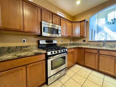 Main picture of 6955 Carmelito Loop NE