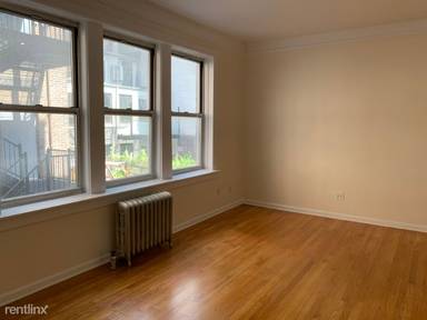 Main picture of 117 W 13th St