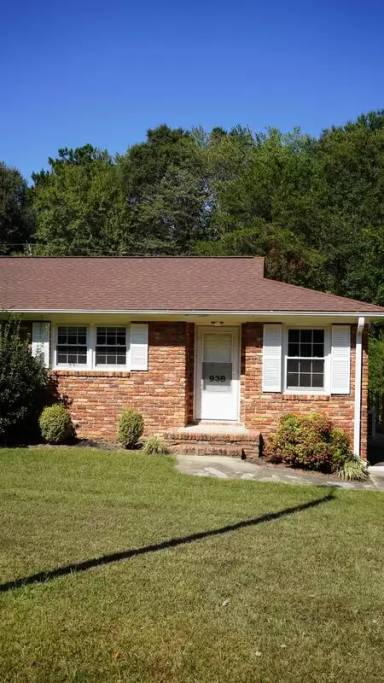 Main picture of 93 Montague Cir