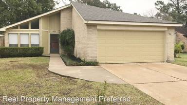 Main picture of 10418 Hidden Moon Dr