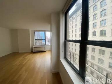 Main picture of 247 W 87th St