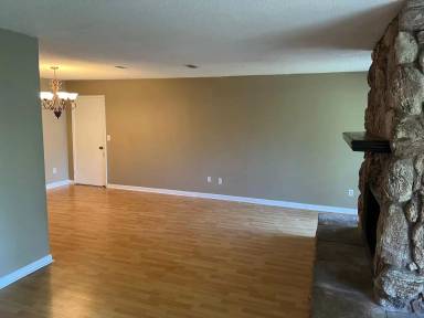Main picture of 203 Courtney Pl