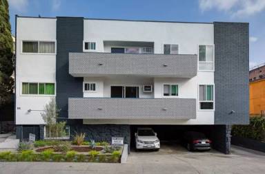 Main picture of 514 S Mariposa Ave