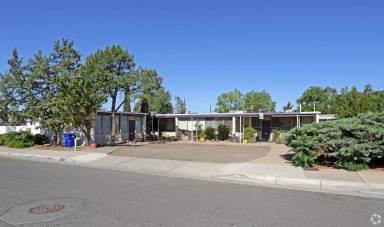 Main picture of 301 Graceland Dr SE