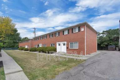 Main picture of 880 N Meadows Ct