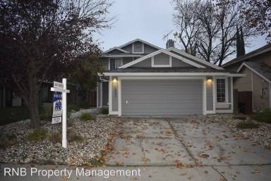 Main picture of 4639 Shade Tree Way
