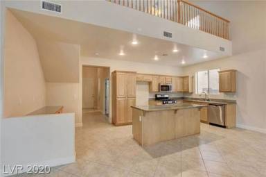 Main picture of 11232 Piazzale St