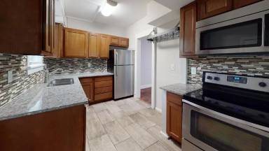 Main picture of 213 Clinton Heights Ave