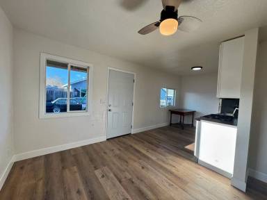 Main picture of 1379 Temple Ave