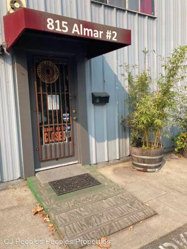 Main picture of 815 Almar Ave