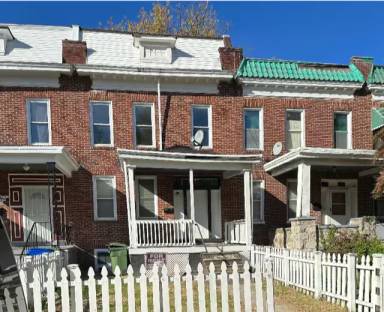 Main picture of 2610 Oswego Ave