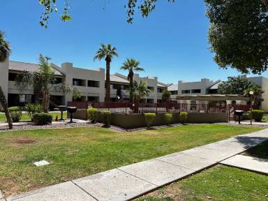 Main picture of 3301 E Earll Dr