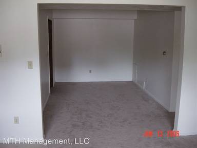 Main picture of Whispering Pines Apartments