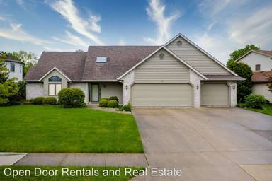 Main picture of 1307 Georgetowne Park Dr