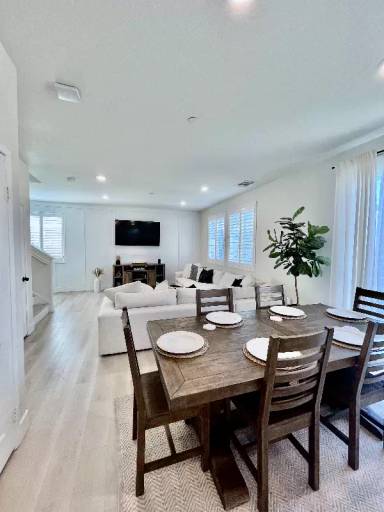 Main picture of 5020 River Ash Way