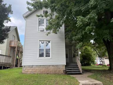 Main picture of 824 Huestis Ave