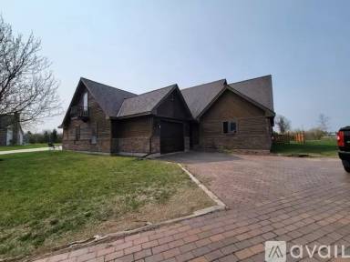 Main picture of 3325 Cumming Ave