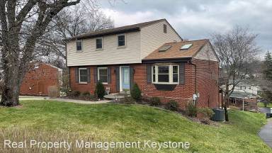 Main picture of 1669 Charlton Heights Rd