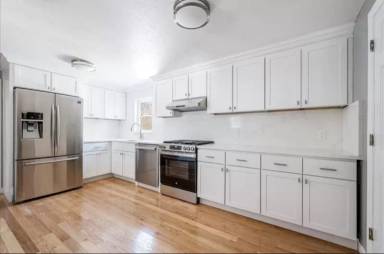 Main picture of 1172 Whitman St