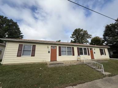 Main picture of 828 N Washington St