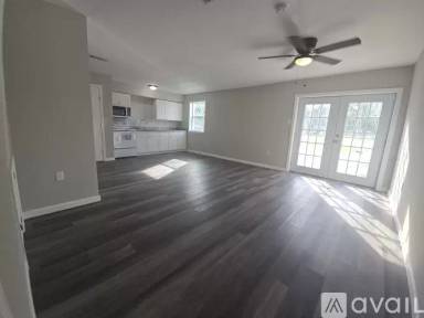 Main picture of 207 River Oaks Dr
