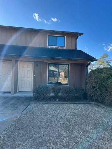 Main picture of 107 Evergreen Ln