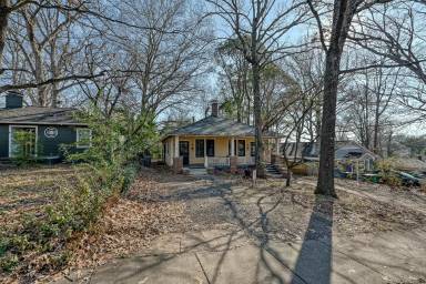 Main picture of 1504 Nassau Blvd