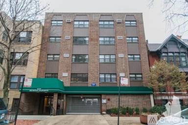 Main picture of 555 W Arlington Apartments