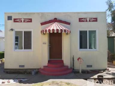 Main picture of 458 Taylor Ave