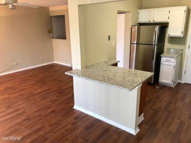 Main picture of 330 Memory Ln