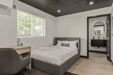 Main picture of 10773 Ashton Ave