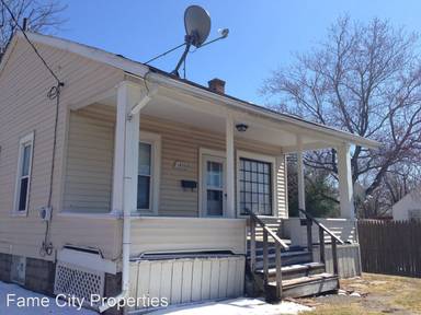 Main picture of 1820 Ohio Ave NE