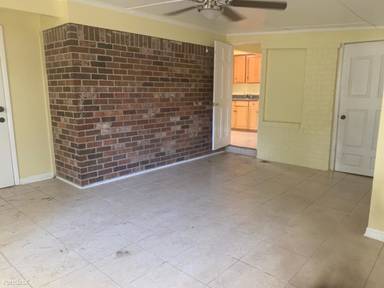 Main picture of 9038 Berry Ave