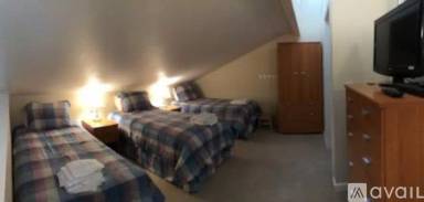 Main picture of 8903 Crescent Bar Rd NW
