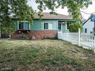 Main picture of 180 S Canosa Ct