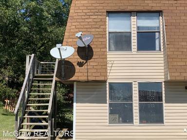 Main picture of 1130 E 16th St