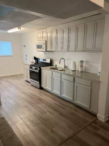 Main picture of 1339 W Ridgewood Ct
