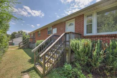 Main picture of 934 31st Ave N