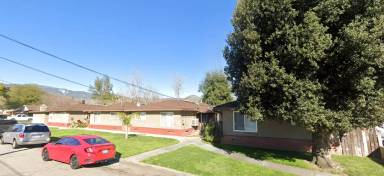 Main picture of 2205 Lawrence Ave