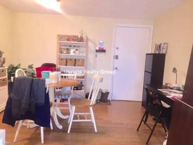 Main picture of 85 Broad St