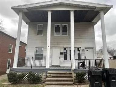 Main picture of 3219 W 115th St