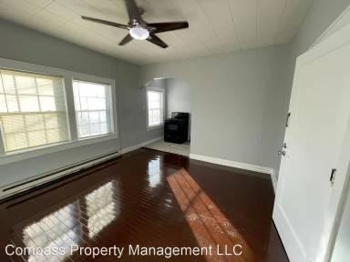 Main picture of 4801 E Washington St