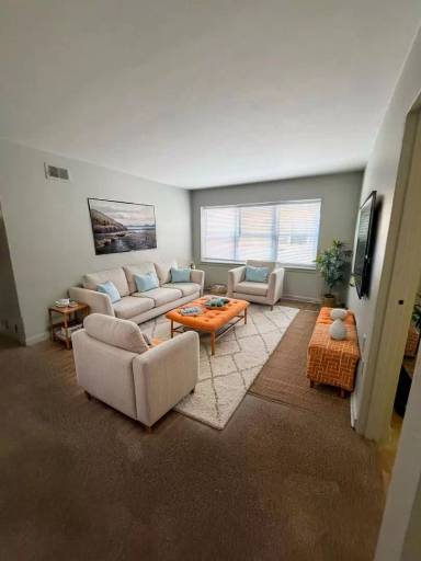 Main picture of 924 State St