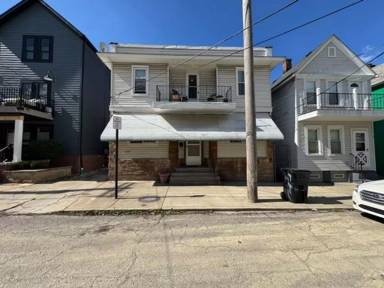 Main picture of 1930 E 123rd St