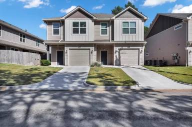 Main picture of 10702 Washita Dr