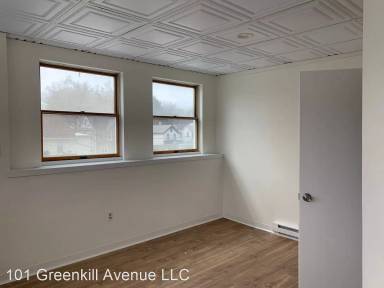 Main picture of 11 Sterling St