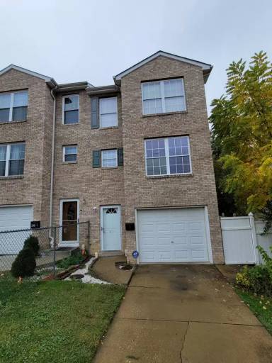 Main picture of 211 7th Ave