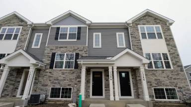 Main picture of 1384 Foxglove Dr