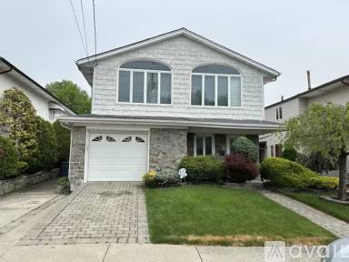 Main picture of 183 Merrill Ave